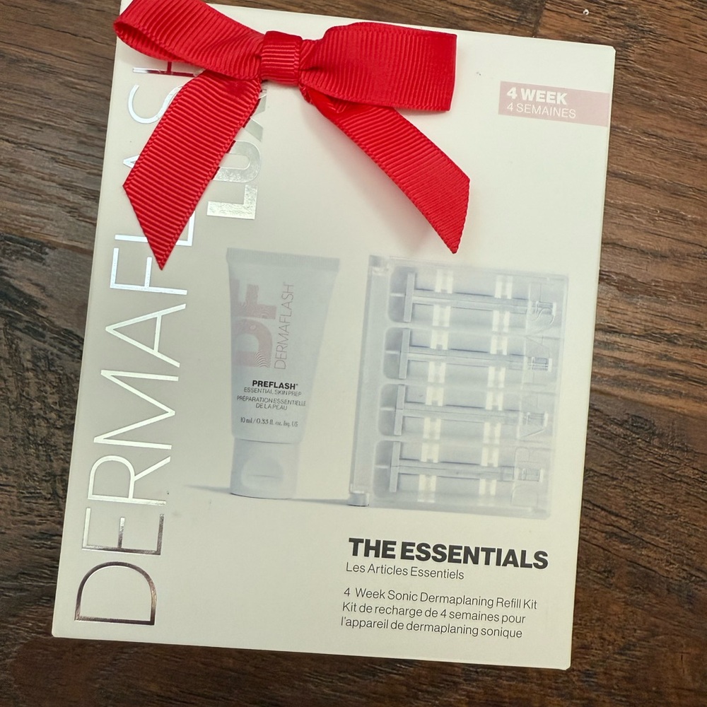 Dermaflash The Essentials Refill Kit with Red Bow